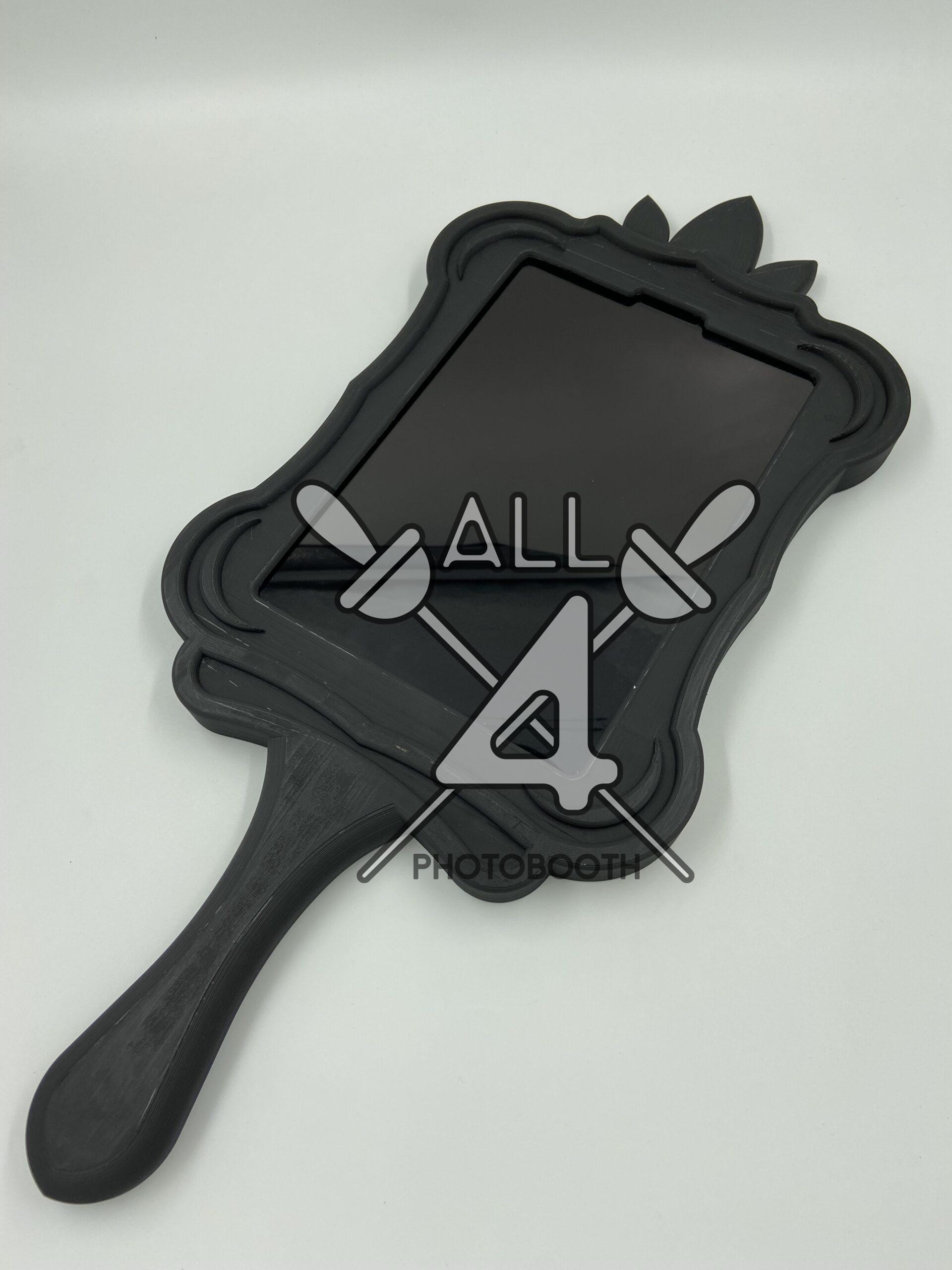 Selfie mirror booth - Image 11